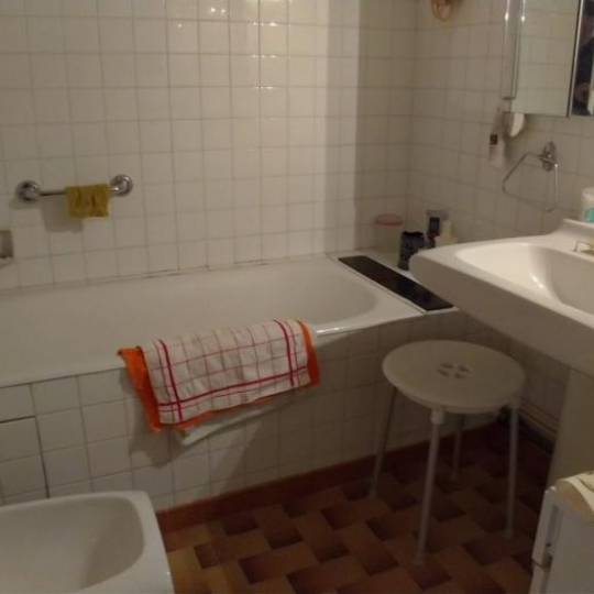  Annonces MARSEILLE4 : Appartement | MARSEILLE (13009) | 92 m2 | 210 000 € 