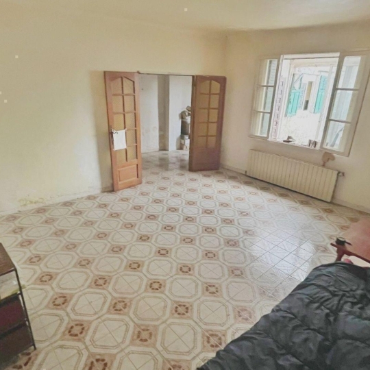  LEOJADE : House | MARSEILLE (13003) | 100 m2 | 300 000 € 