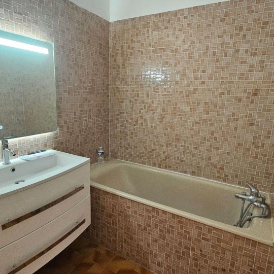  LEOJADE : Appartement | MARSEILLE (13007) | 74 m2 | 295 000 € 