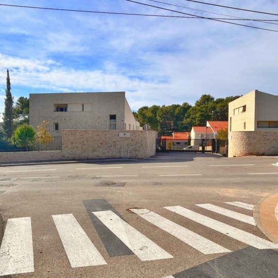  LEOJADE : Parking | LA CIOTAT (13600) | 13 m2 | 30 000 € 