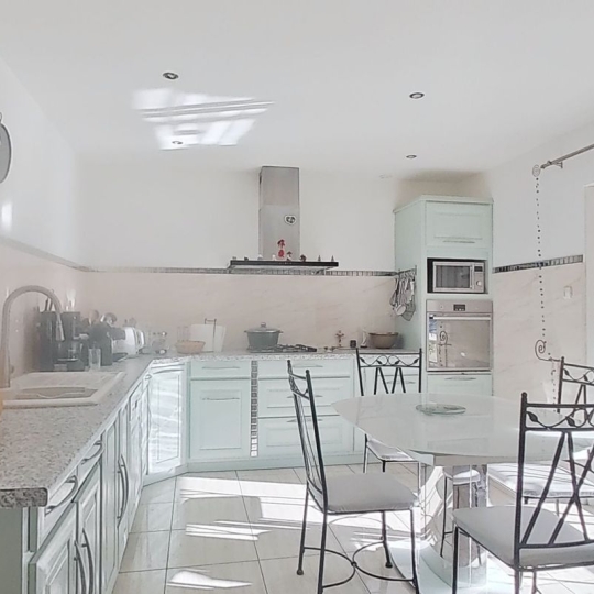  LEOJADE : Maison / Villa | AUBAGNE (13400) | 140 m2 | 779 000 € 