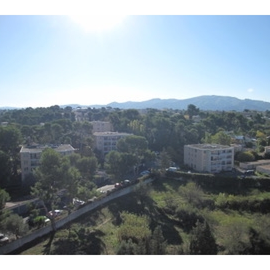  Annonces MARSEILLE4 : Appartement | MARSEILLE (13013) | 63 m2 | 920 € 