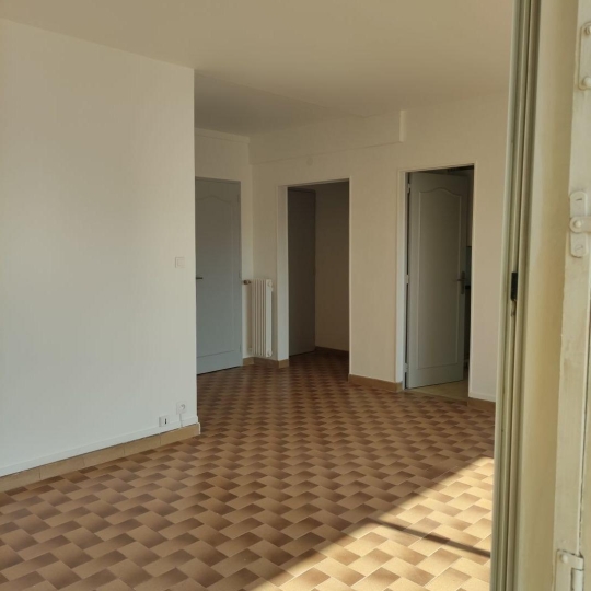  Annonces MARSEILLE4 : Appartement | MARSEILLE (13013) | 68 m2 | 930 € 