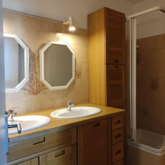  Annonces MARSEILLE4 : Appartement | MARSEILLE (13013) | 68 m2 | 930 € 