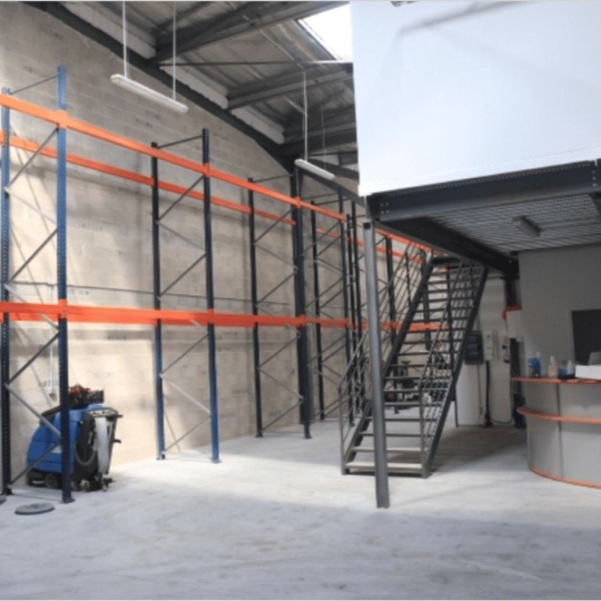 Annonces MARSEILLE4 : Office | LA PENNE-SUR-HUVEAUNE (13821) | 150.00m2 | 1 200 € 