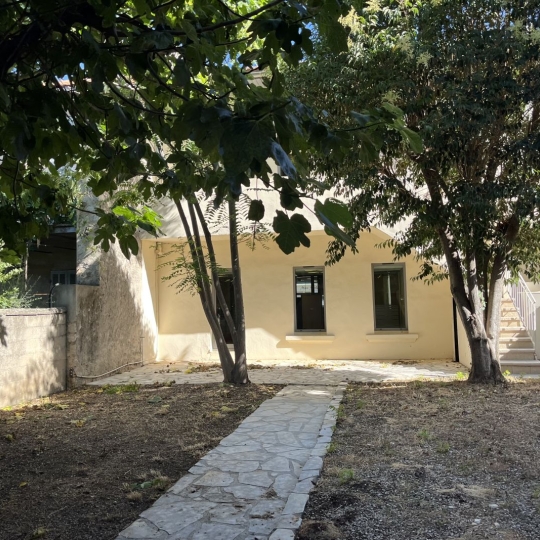  Annonces MARSEILLE4 : Office | MARSEILLE (13012) | 235 m2 | 4 000 € 