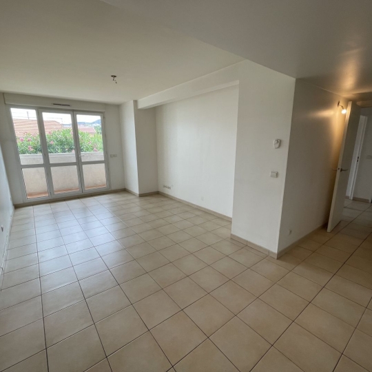  Annonces MARSEILLE4 : Appartement | MARSEILLE (13009) | 52 m2 | 890 € 