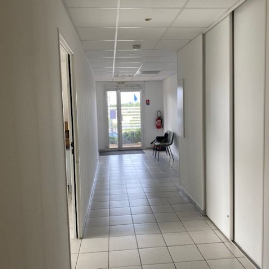  Annonces MARSEILLE4 : Local / Bureau | PLAN-DE-CUQUES (13380) | 20 m2 | 650 € 