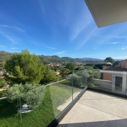  Annonces MARSEILLE4 : Maison / Villa | ALLAUCH (13190) | 170 m2 | 3 800 € 