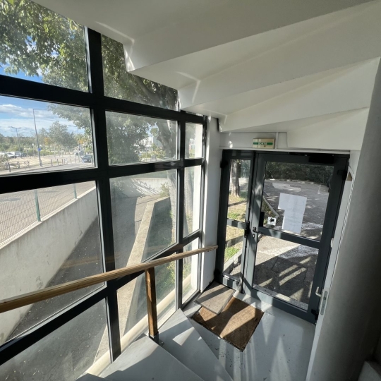  Annonces MARSEILLE4 : Local / Bureau | MARSEILLE (13013) | 68 m2 | 175 000 € 