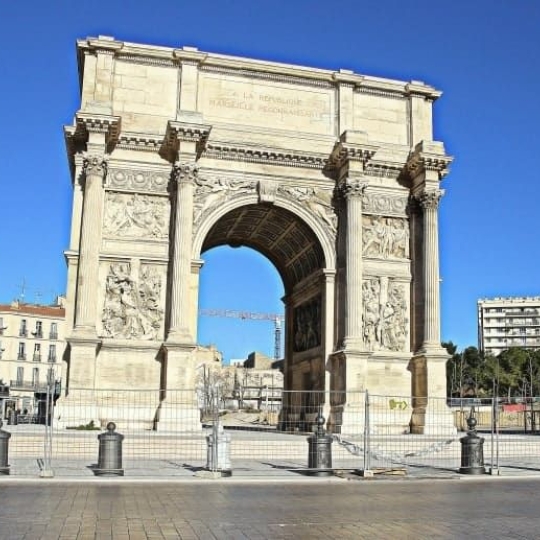  Annonces MARSEILLE4 : Appartement | MARSEILLE (13002) | 59 m2 | 90 000 € 