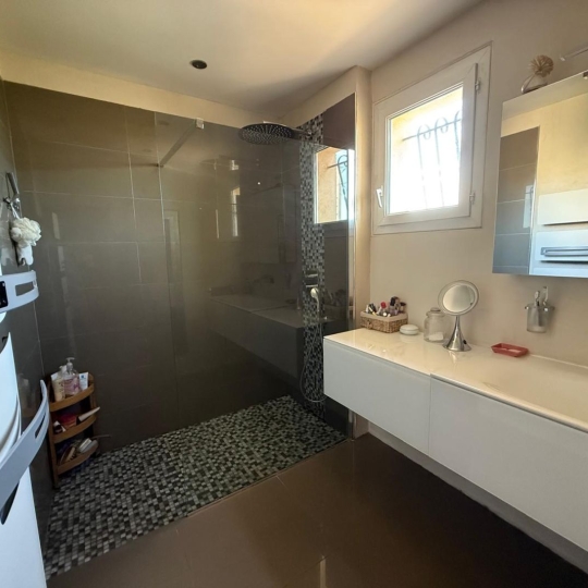  Annonces MARSEILLE4 : Maison / Villa | MARSEILLE (13013) | 136 m2 | 649 000 € 