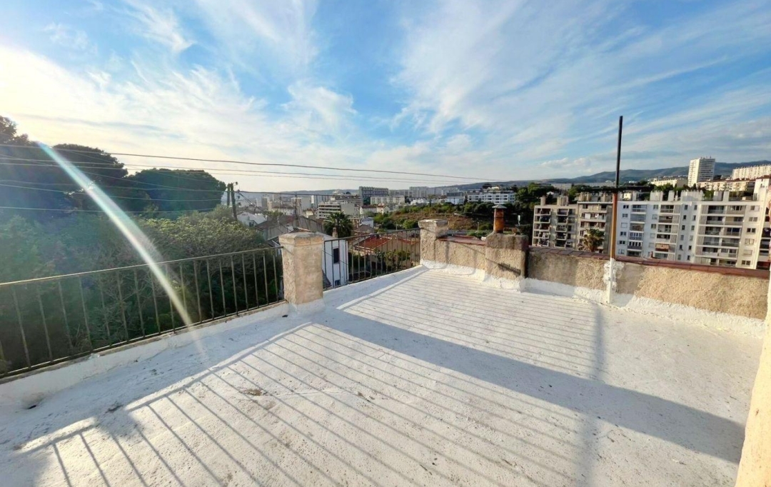 LEOJADE : Maison / Villa | MARSEILLE (13003) | 100 m2 | 280 000 € 