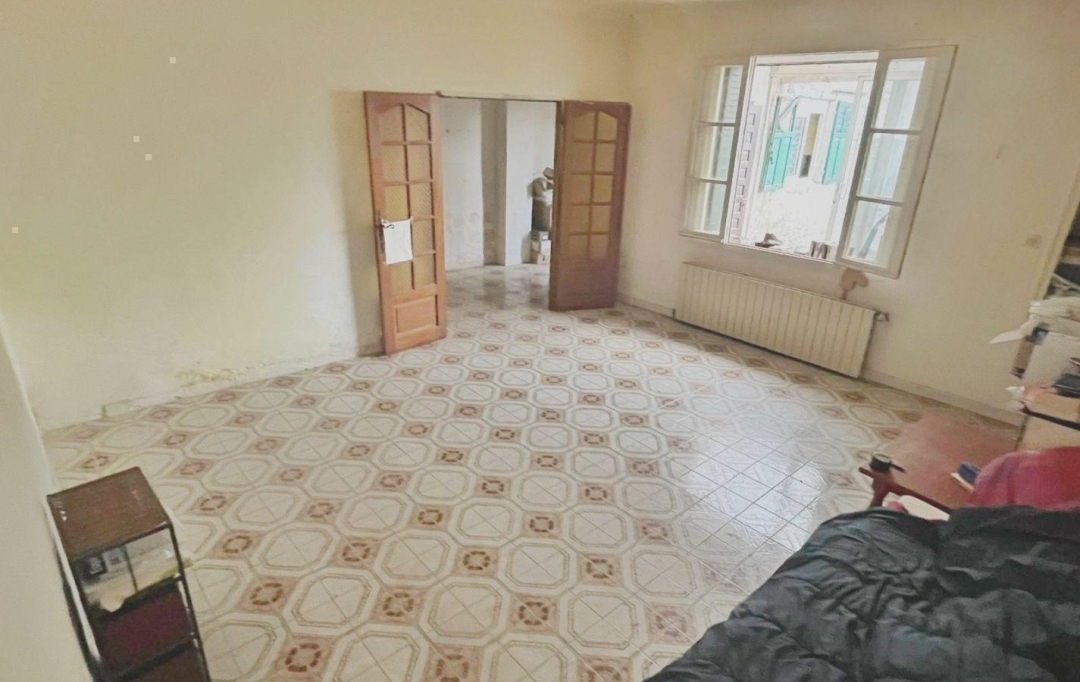 LEOJADE : House | MARSEILLE (13003) | 100 m2 | 300 000 € 