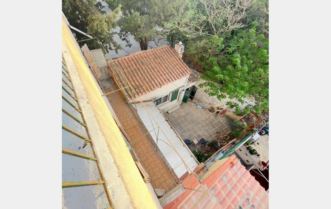 LEOJADE : House | MARSEILLE (13003) | 100 m2 | 300 000 € 
