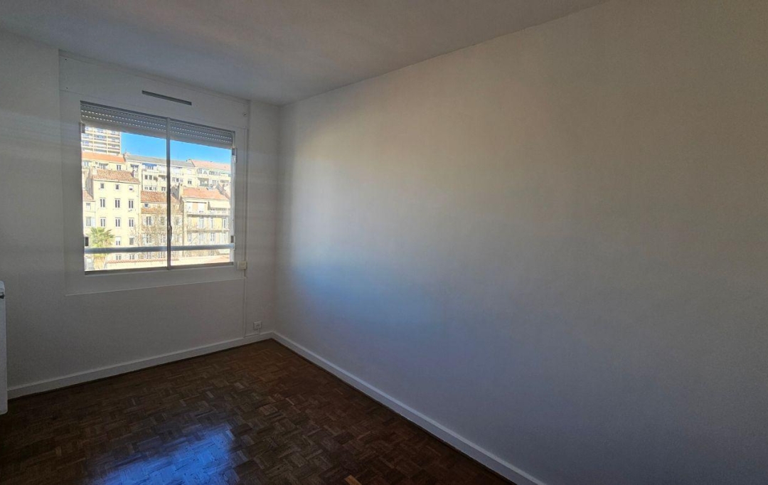 LEOJADE : Appartement | MARSEILLE (13007) | 74 m2 | 295 000 € 