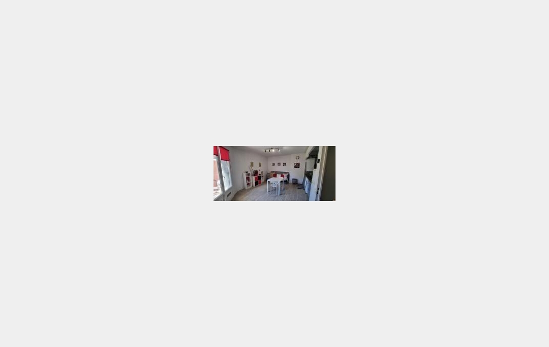 Annonces MARSEILLE4 : Apartment | MARSEILLE (13003) | 28 m2 | 56 000 € 