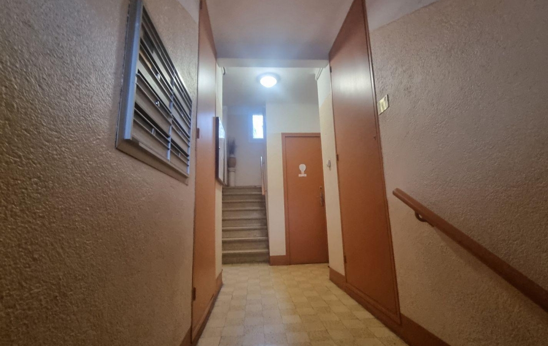 Annonces MARSEILLE4 : Apartment | MARSEILLE (13014) | 65 m2 | 150 000 € 
