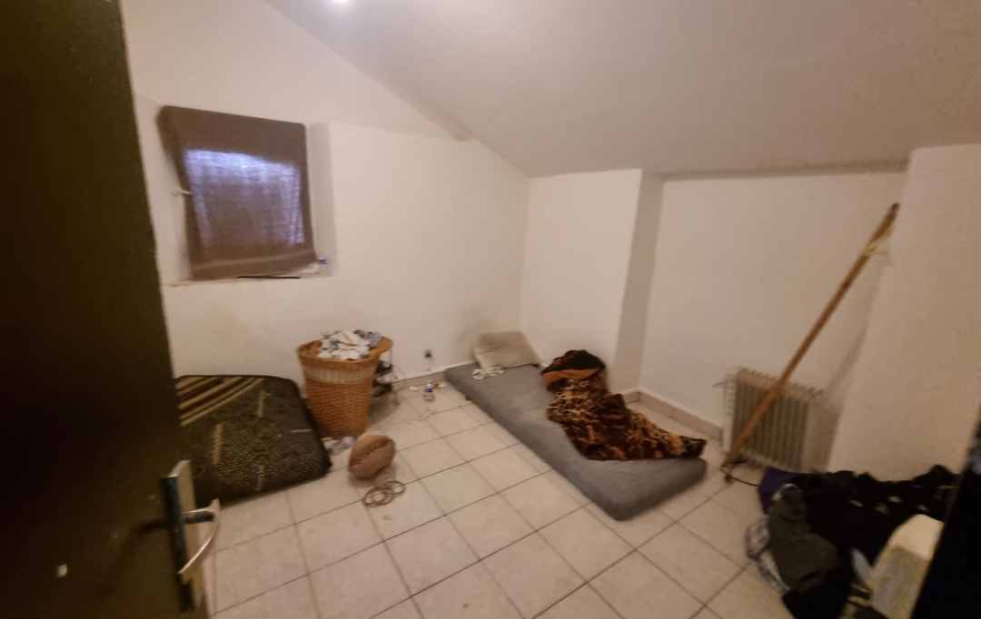 Annonces MARSEILLE4 : Immeuble | MARSEILLE (13014) | 140 m2 | 130 000 € 