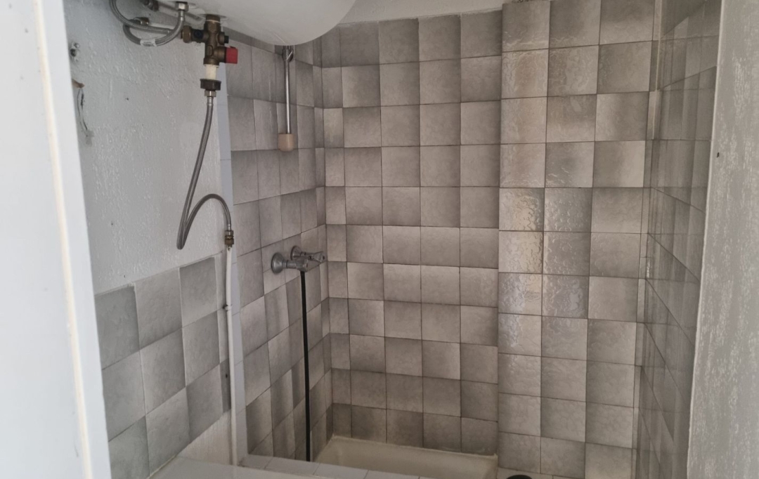 Annonces MARSEILLE4 : Appartement | MARSEILLE (13010) | 49 m2 | 48 000 € 