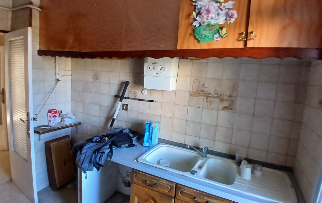 Annonces MARSEILLE4 : Apartment | MARSEILLE (13013) | 70 m2 | 115 000 € 