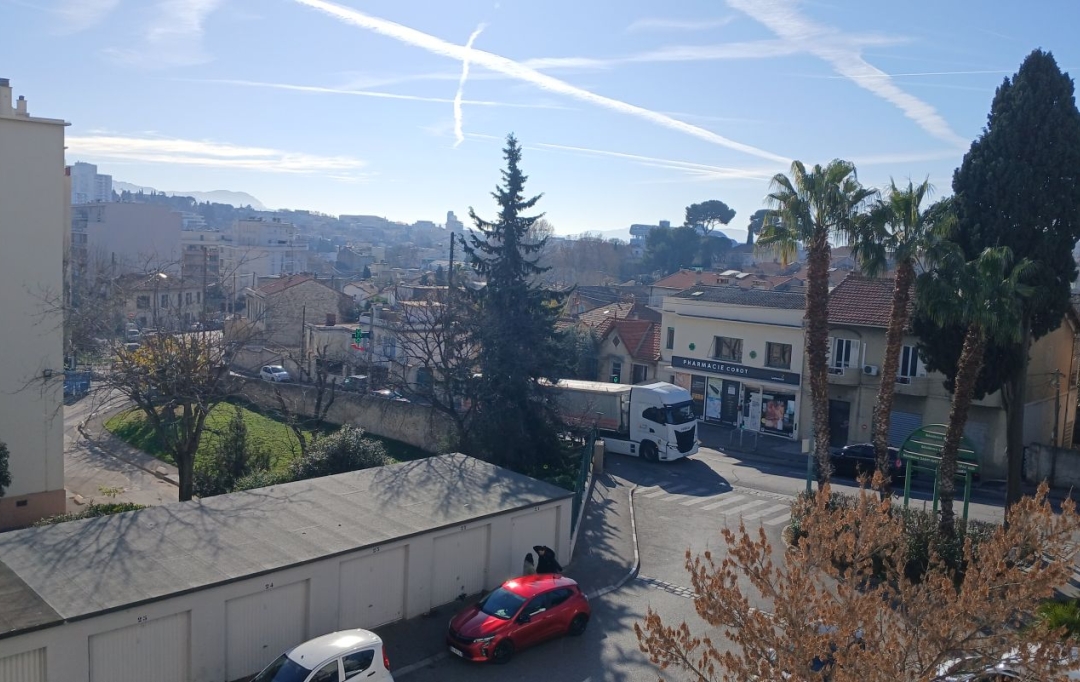 Annonces MARSEILLE4 : Apartment | MARSEILLE (13013) | 70 m2 | 115 000 € 
