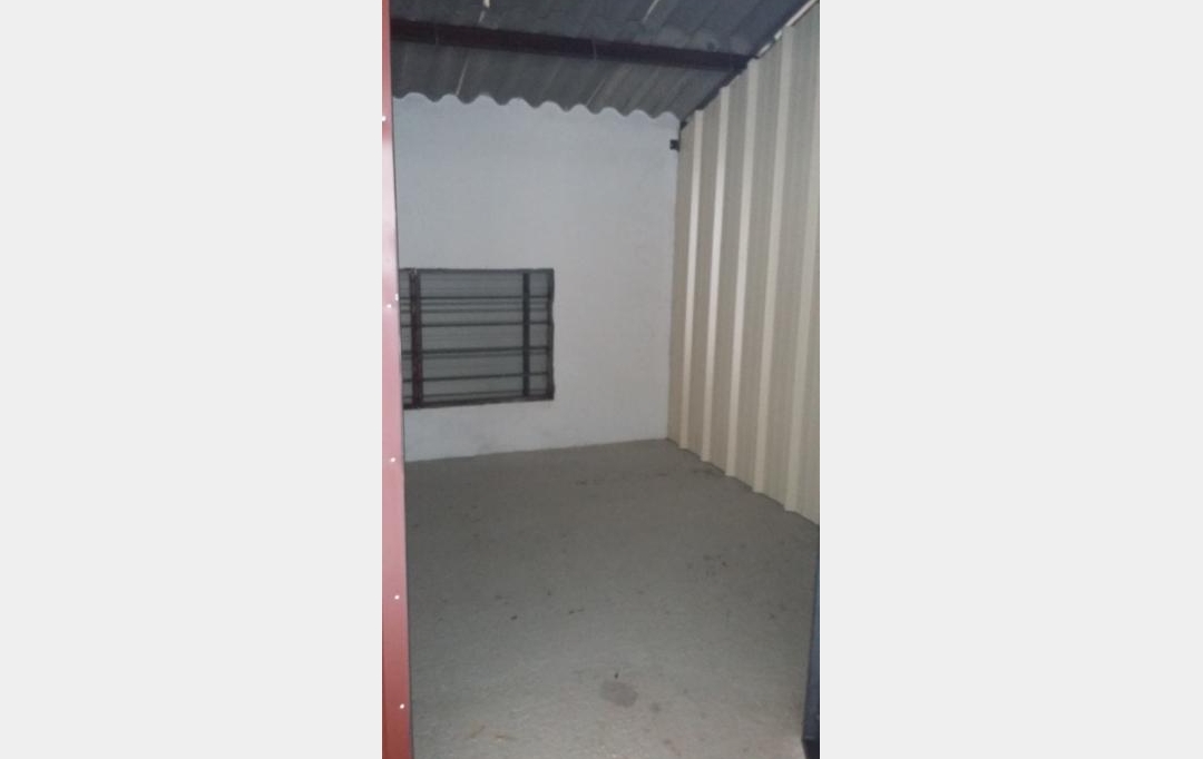 Annonces MARSEILLE4 : Parking | LES PENNES-MIRABEAU (13170) | 4 m2 | 90 € 