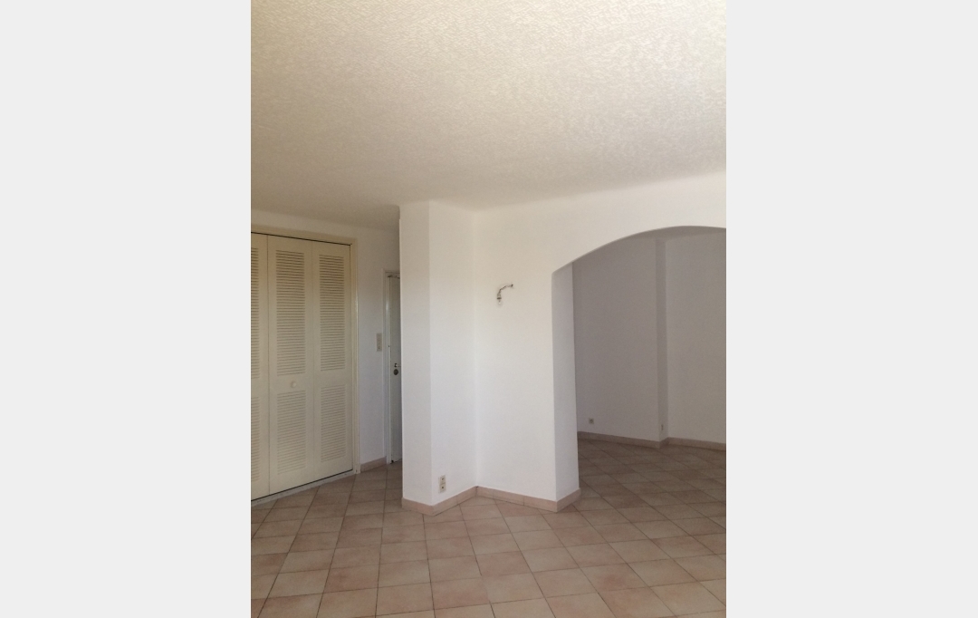 Annonces MARSEILLE4 : Appartement | MARSEILLE (13012) | 66 m2 | 875 € 