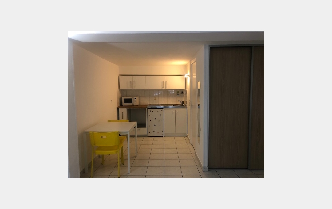 Annonces MARSEILLE4 : Appartement | MARSEILLE (13013) | 22 m2 | 480 € 