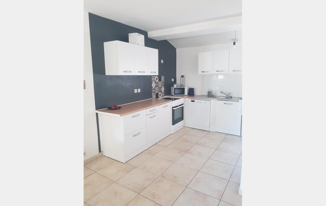Annonces MARSEILLE4 : Appartement | MARSEILLE (13013) | 67 m2 | 890 € 