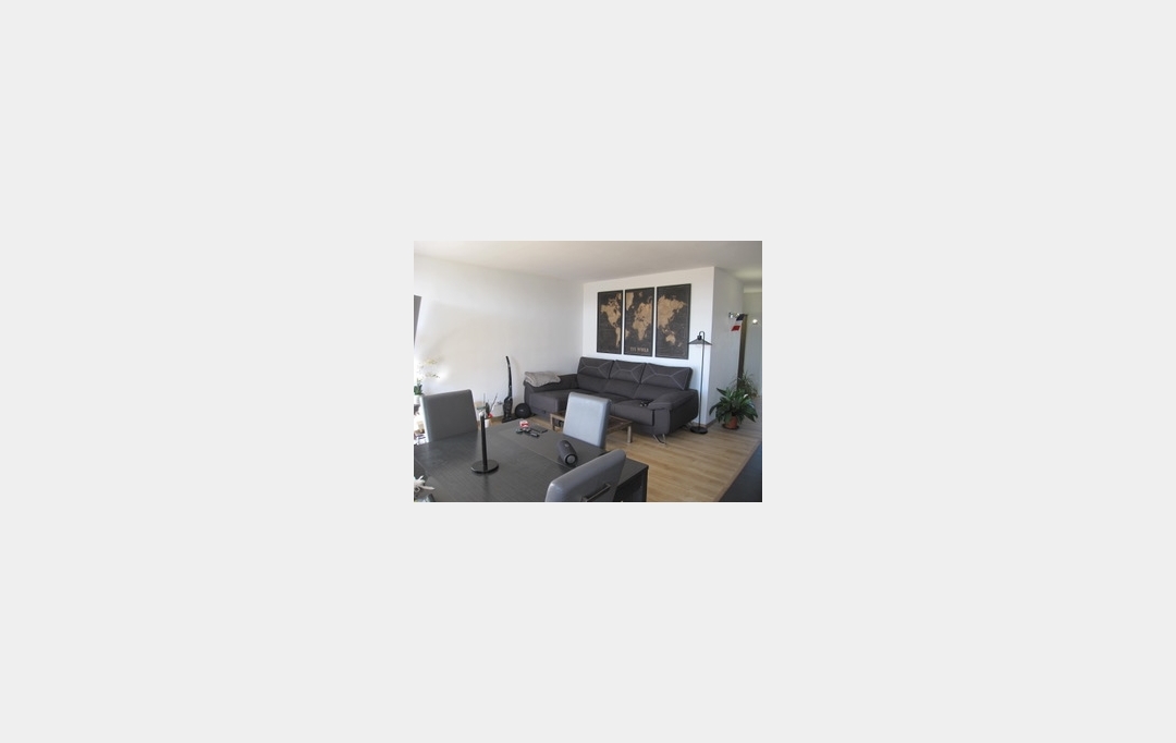 Annonces MARSEILLE4 : Appartement | MARSEILLE (13013) | 63 m2 | 920 € 