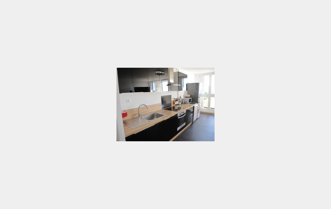 Annonces MARSEILLE4 : Appartement | MARSEILLE (13013) | 63 m2 | 920 € 
