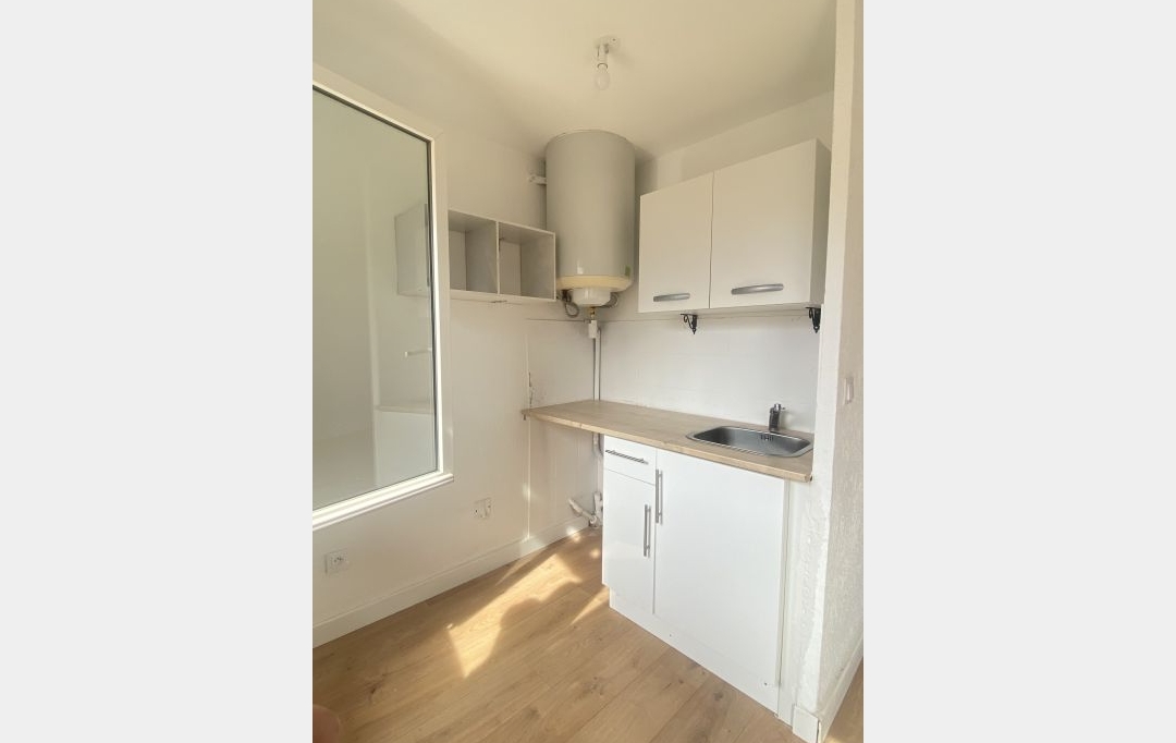 Annonces MARSEILLE4 : Appartement | MARSEILLE (13011) | 23 m2 | 490 € 