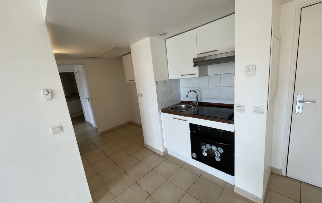 Annonces MARSEILLE4 : Appartement | MARSEILLE (13009) | 52 m2 | 890 € 