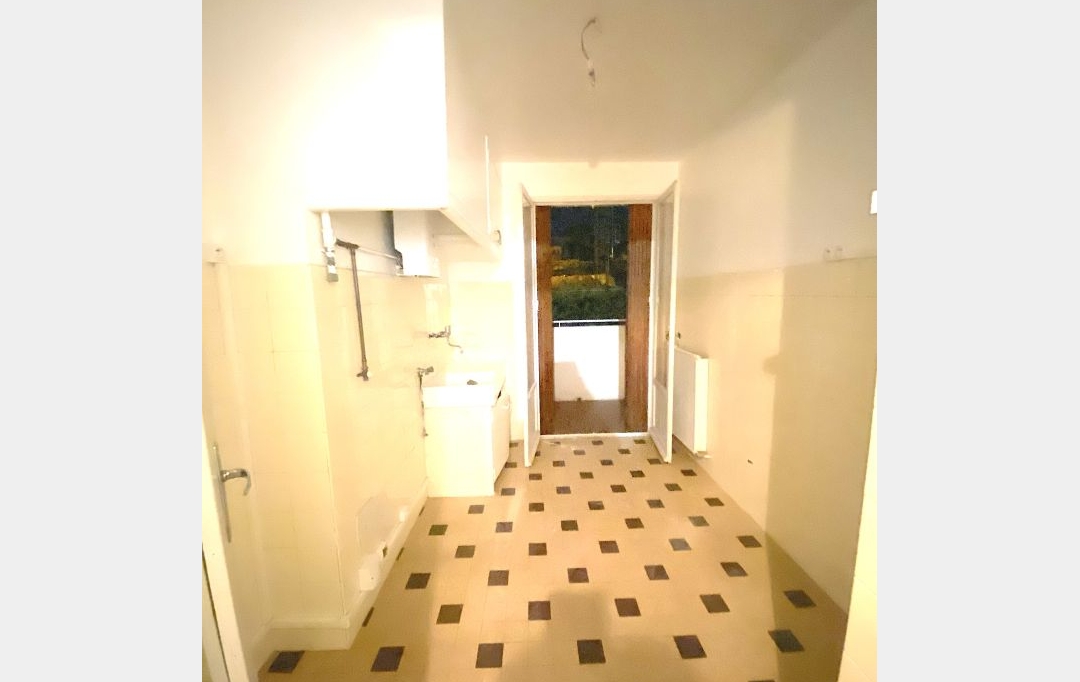 Annonces MARSEILLE4 : Appartement | MARSEILLE (13013) | 56 m2 | 129 800 € 