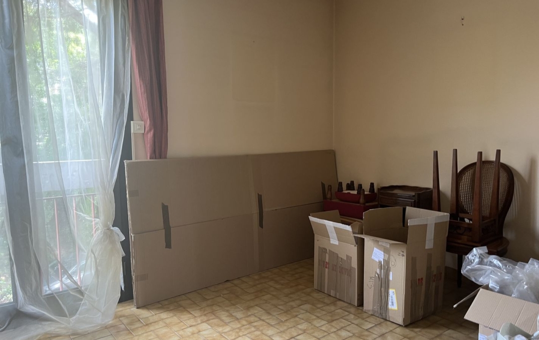 Annonces MARSEILLE4 : Apartment | MARSEILLE (13012) | 82 m2 | 270 000 € 
