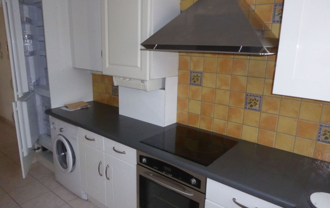 Annonces MARSEILLE4 : Appartement | MARSEILLE (13013) | 66 m2 | 1 010 € 