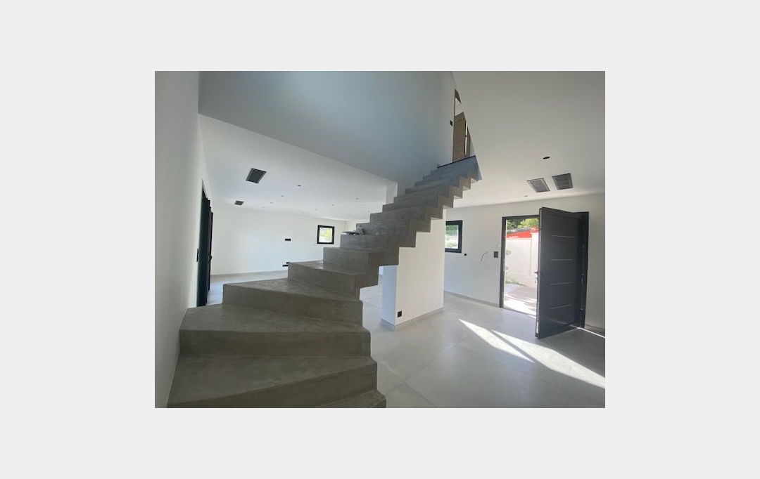 Annonces MARSEILLE4 : Maison / Villa | ALLAUCH (13190) | 170 m2 | 3 800 € 