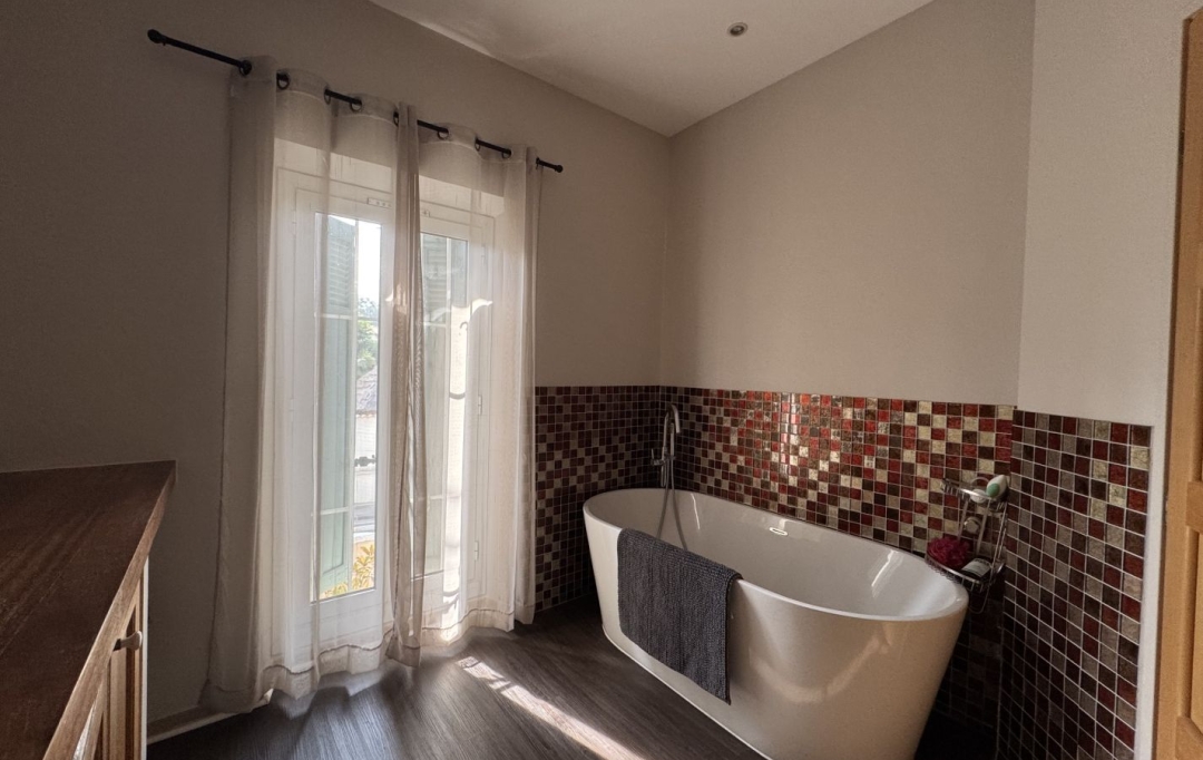 Annonces MARSEILLE4 : Maison / Villa | MARSEILLE (13014) | 121 m2 | 349 000 € 