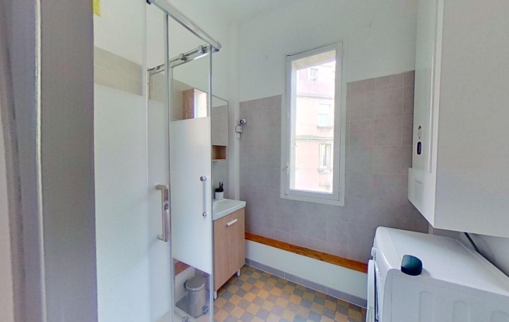 Annonces MARSEILLE4 : Apartment | MARSEILLE (13004) | 54 m2 | 220 000 € 