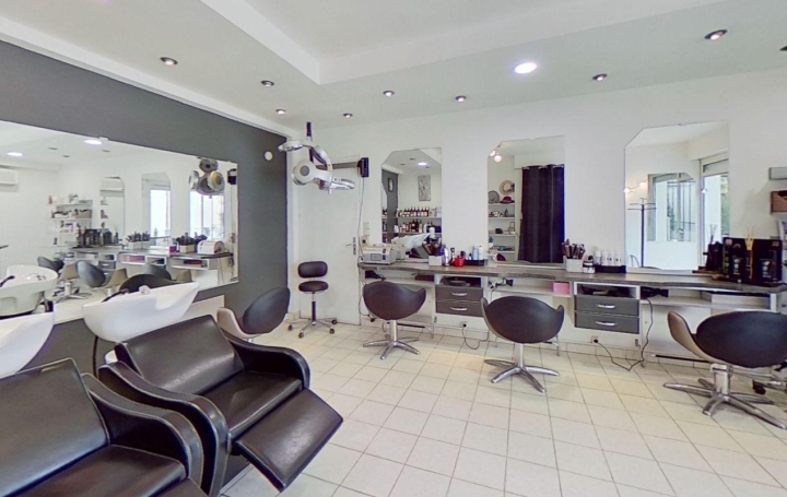 Annonces MARSEILLE4 : Commercial | MARSEILLE (13011) | 35 m2 | 43 000 € 