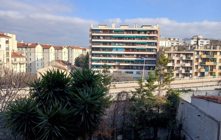 Appartement P3 MARSEILLE 49 m2 95 000 € Appartement P3 MARSEILLE 49 m2 95 000 €