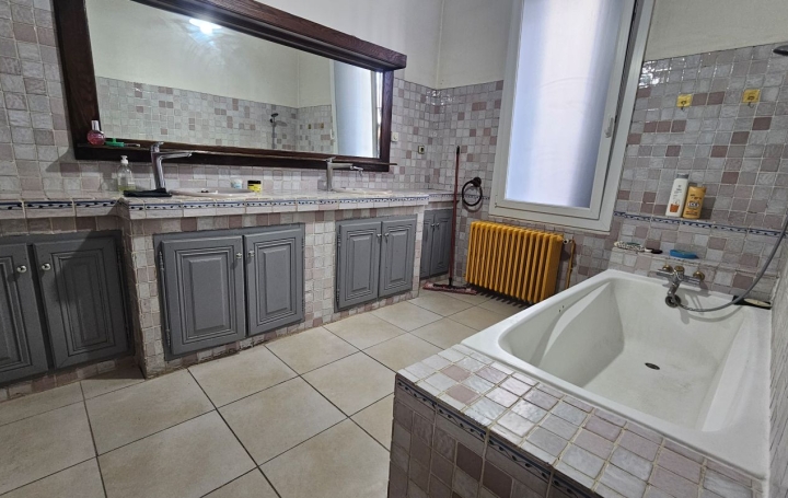 Maison MARSEILLE 150 m2 439 000 € Maison MARSEILLE 150 m2 439 000 €