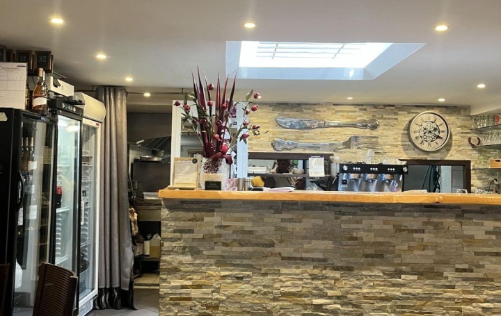  Annonces MARSEILLE4 Commerces | MARSEILLE (13011) | 115 m2 | 130 000 € 